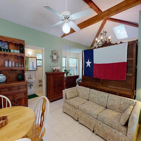 Shamrock Cottage Ingram エクステリア 写真