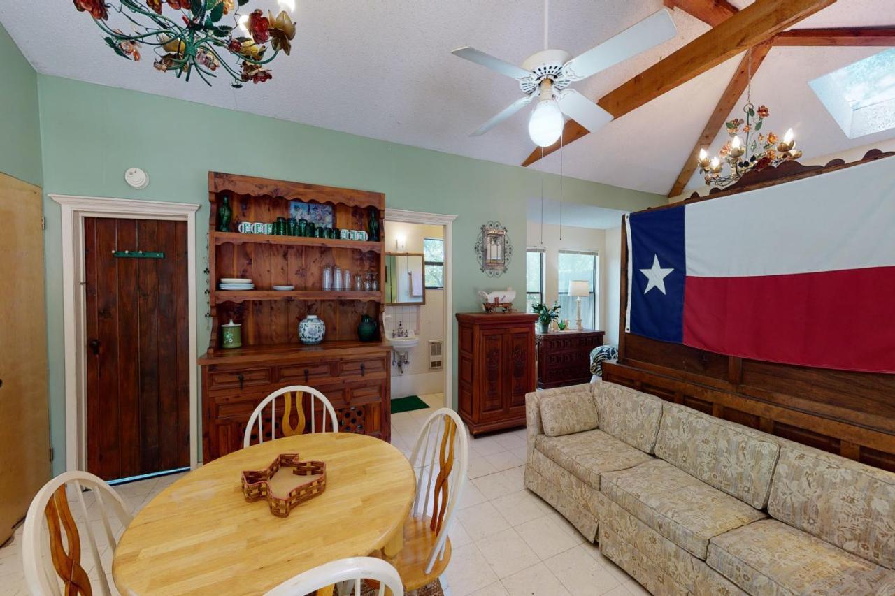 Shamrock Cottage Ingram エクステリア 写真