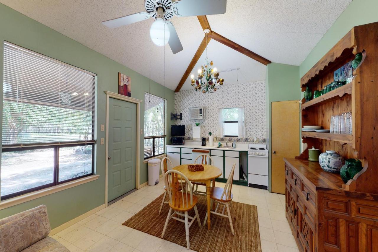 Shamrock Cottage Ingram エクステリア 写真